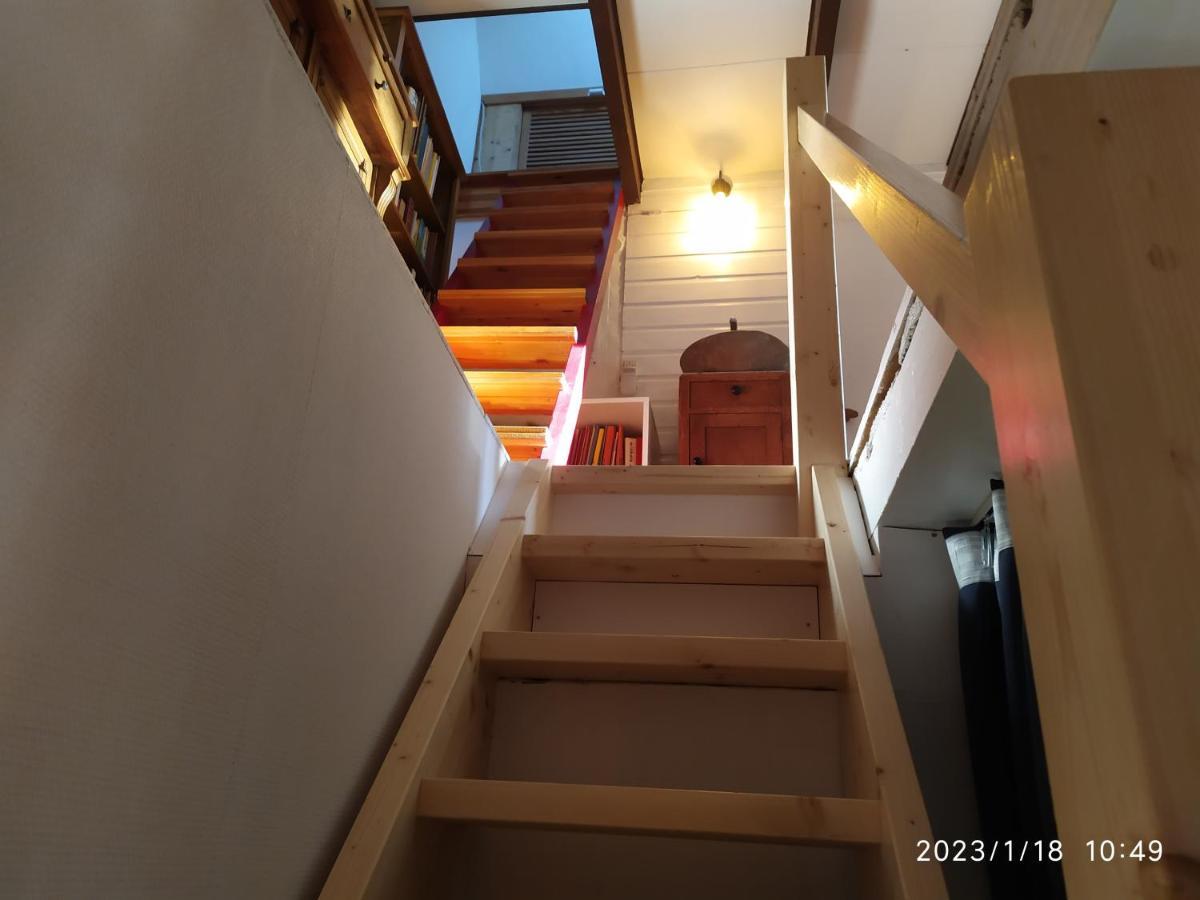 The Cosy Little House With The Sundial Villa Stavenisse Exterior photo